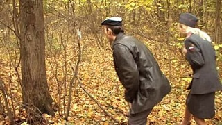 Мужик привел домой мамку с большой задницей и оттрахал ее в письку