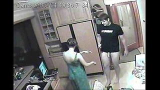 Девушка занимается сексом на скрытую камеру любительская
