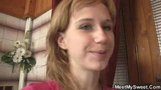 Студентка пришла посмотреть, как ее соседка занимается сексом с сожителем