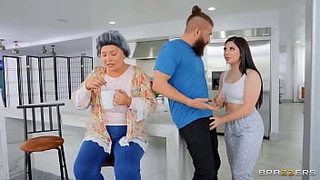 Squirt, Don't Swallow / Brazzers / скачать полностью с
