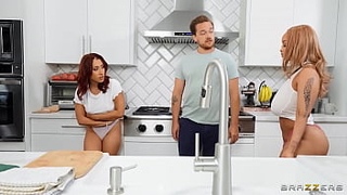 Соперничество бывшей жены / Brazzers / скачать полностью