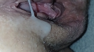 Creampie ее мокрой и тугой киски2