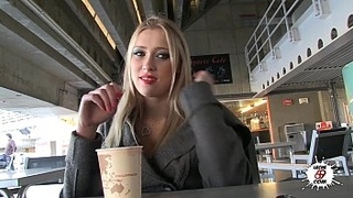 LECHE 69 сексуальная русская блондинка подросток