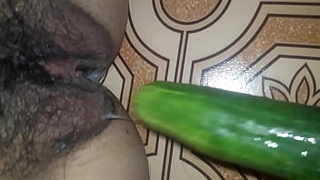 Мастурбировать