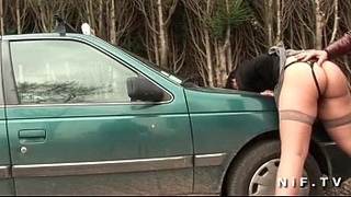 Пухлая французская шлюха содомирована втроем с Papy Voyeur
